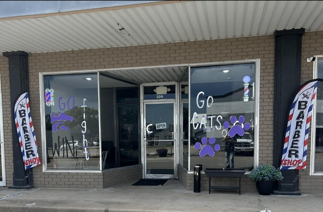 Kingdom Blendz Barbershop Exterior View 2